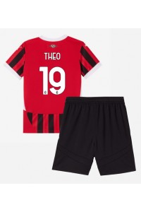 AC Milan Theo Hernandez #19 Babyklær Hjemme Fotballdrakt til barn 2024-25 Korte ermer (+ Korte bukser)